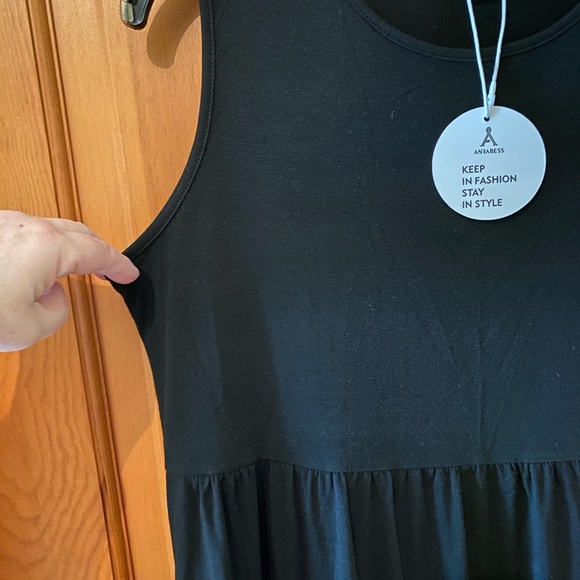 NWT. SALE! Women's Sleeveless Crewneck Swing Sundress, Black, size Medium - Picture 3 of 5